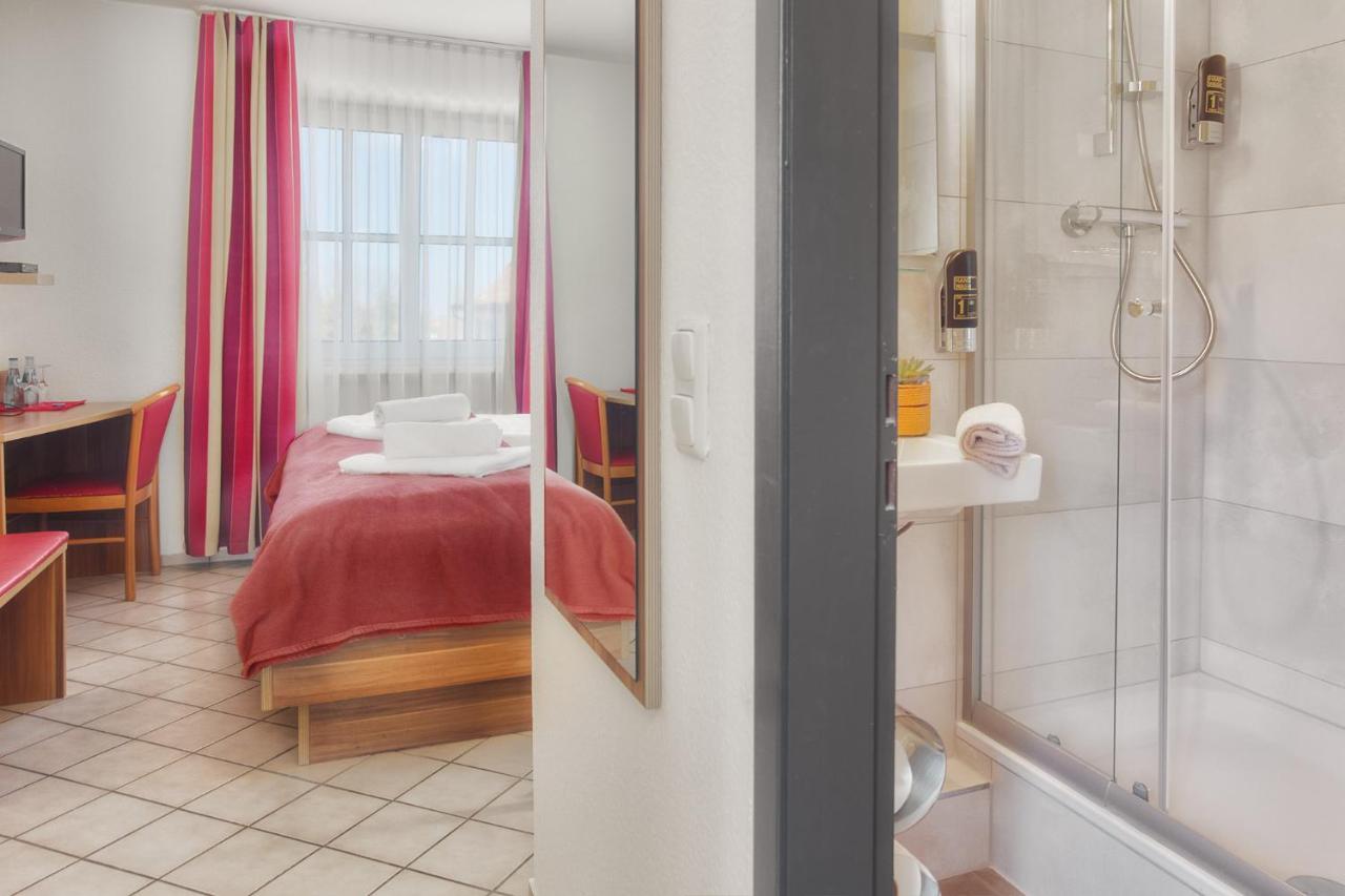 Hotel Mira Mare Heiligenhafen Bagian luar foto