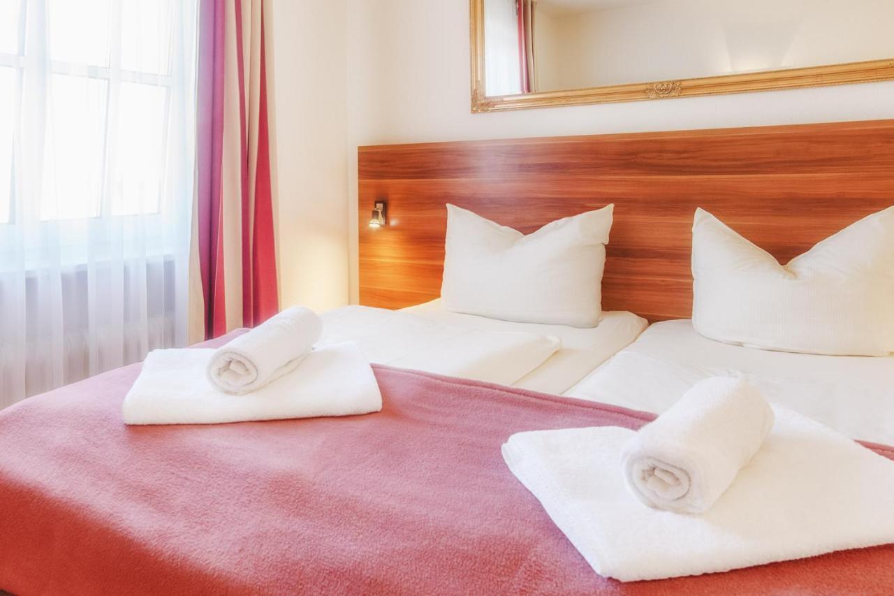 Hotel Mira Mare Heiligenhafen Bagian luar foto
